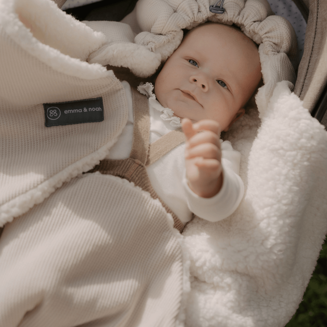 Omslagdoek met voetjes | Essential Beige