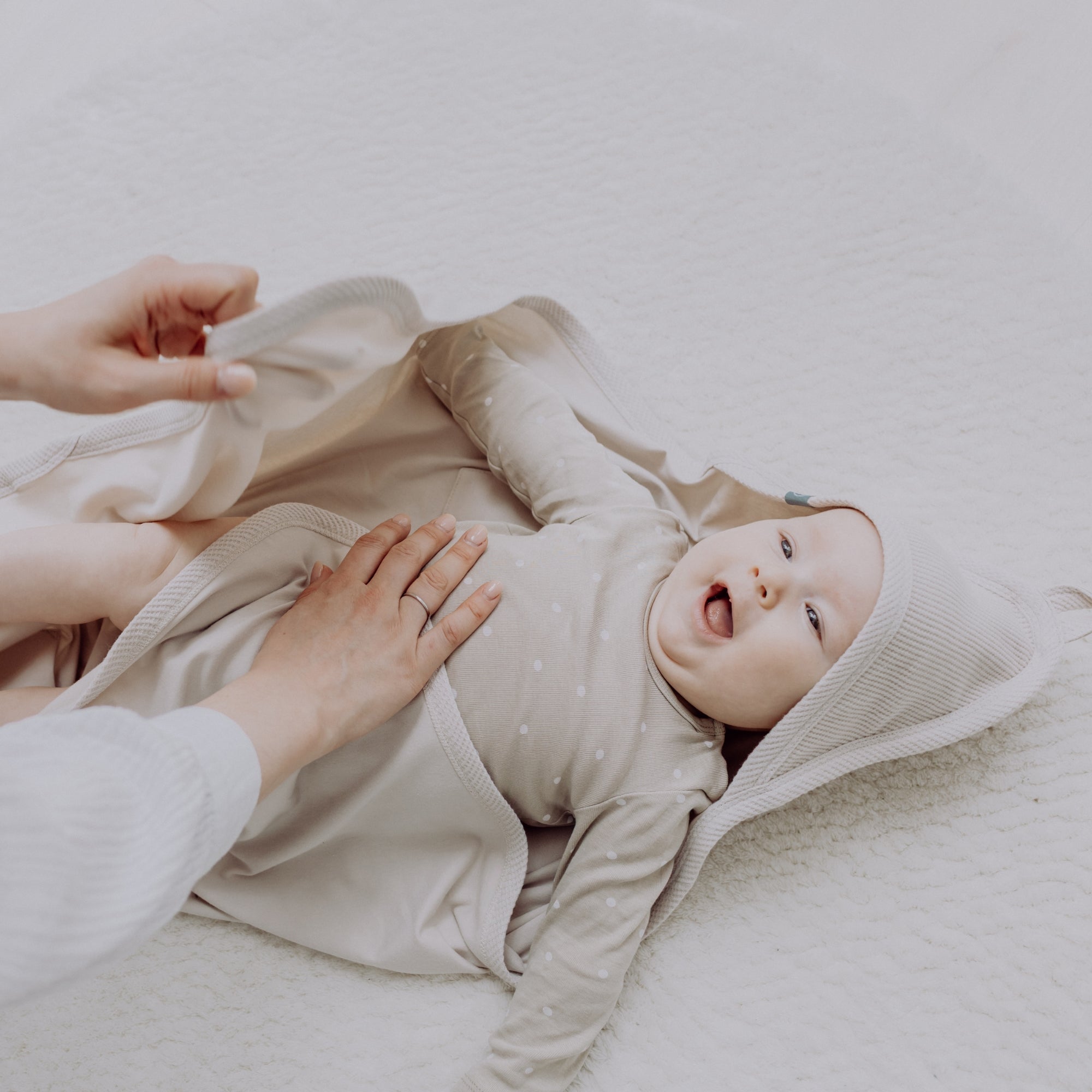 Omslagdoek met UV-bescherming | Essential Beige