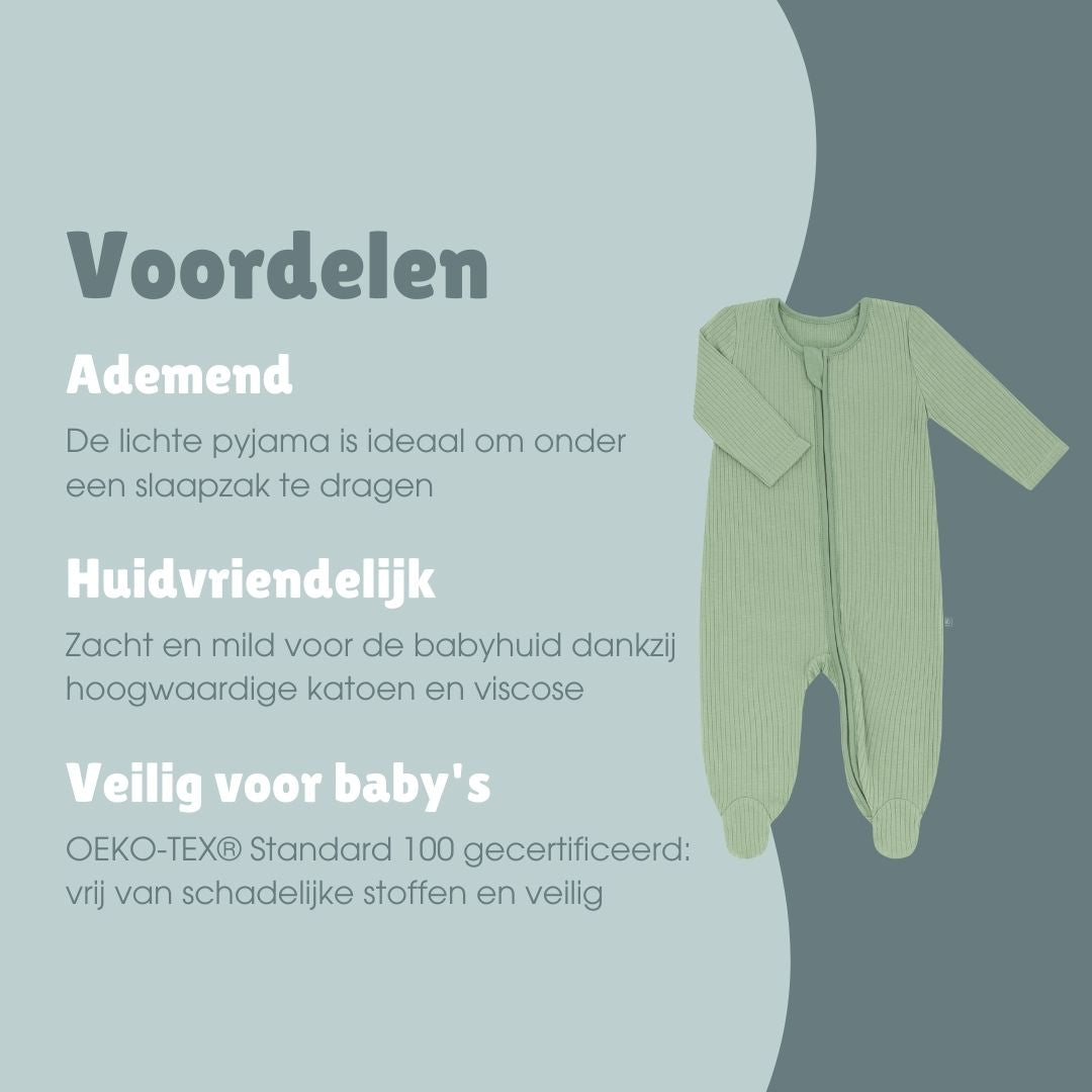 Pyjama met voetjes | Essential Groen