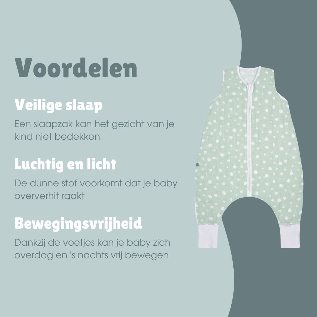 Mousseline slaapzak met voetjes 0.5 TOG | Stippen Mint