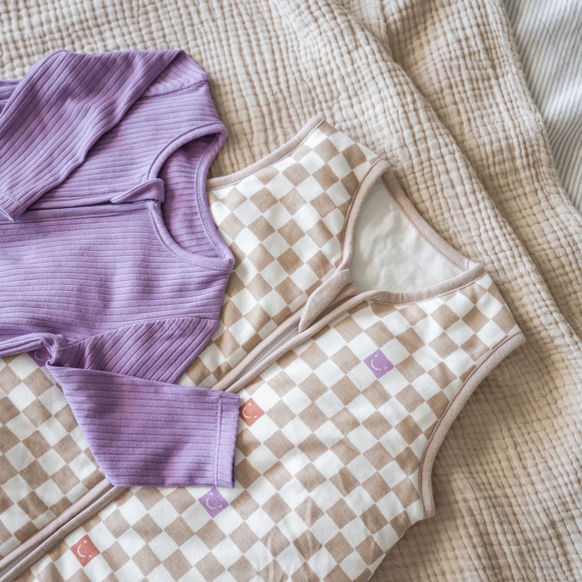 Pyjama met voetjes | Essential Lavendel