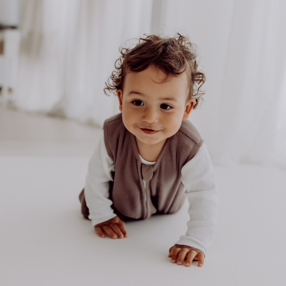 Slaapzak met voetjes 1.0 TOG | Essential Taupe