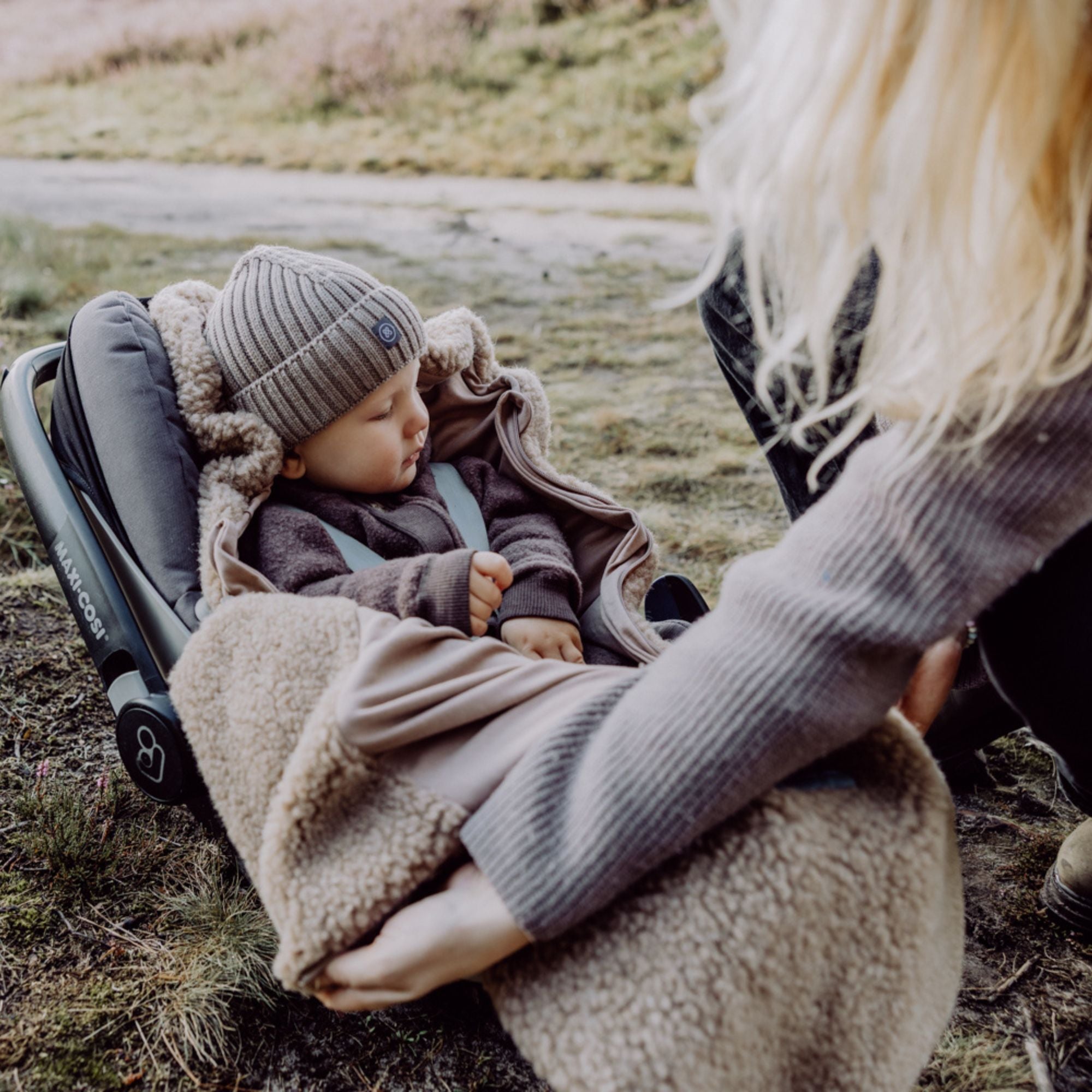 Merinowollen teddy voetenzak | Essential Taupe
